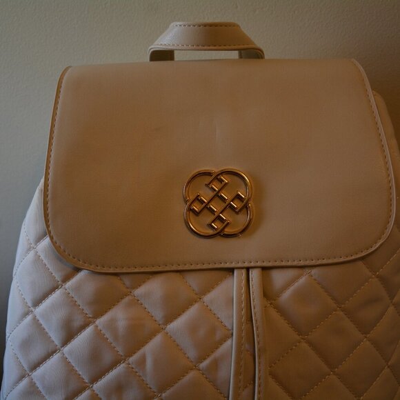 Daisy Fuentes Women Quilted Nylon Backpack Cream NWT - Picture 4 of 11